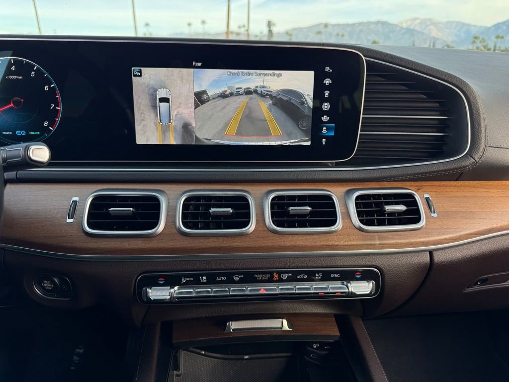 Used 2022 Mercedes-Benz GLS 450 4MATIC image 9