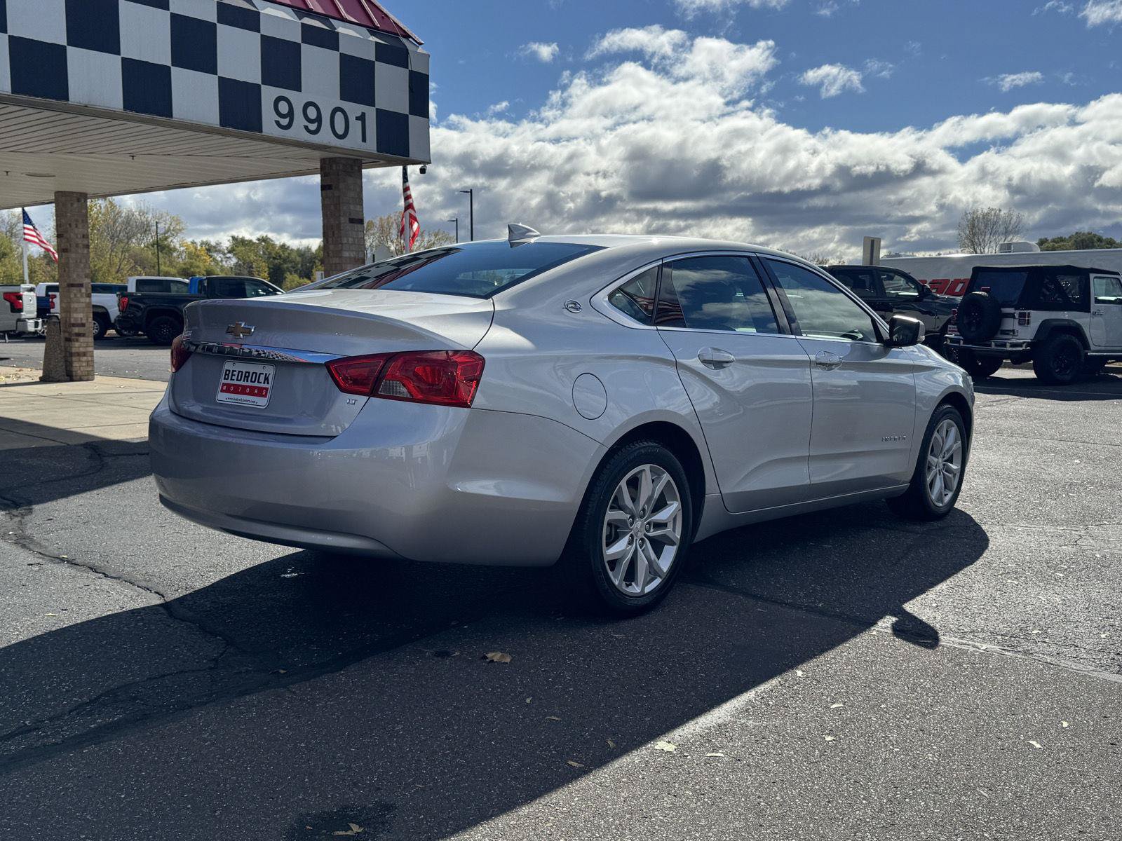 Used 2019 Chevrolet Impala LT FWD image 7
