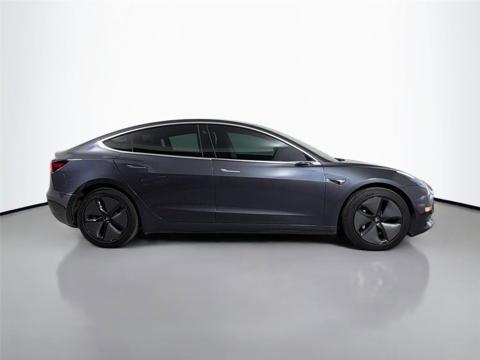 Used 2018 Tesla Model 3 Long Range RWD image 8
