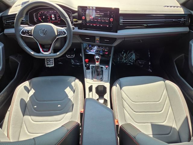 Used 2025 Volkswagen Jetta GLI Autobahn image 13