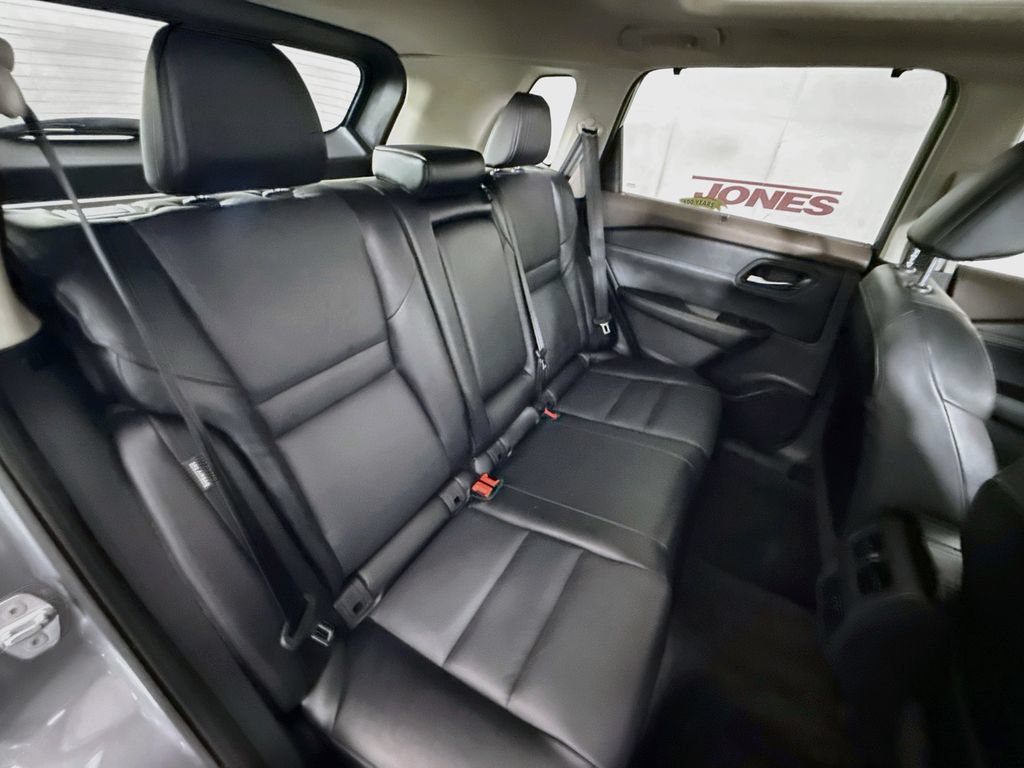 Used 2023 Nissan Rogue SV w/ SV Premium Package AWD/4WD image 31