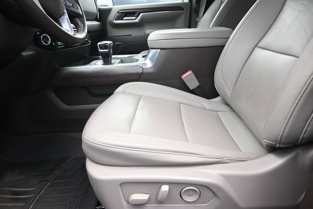 Used 2024 GMC Sierra 1500 SLT AWD/4WD image 13