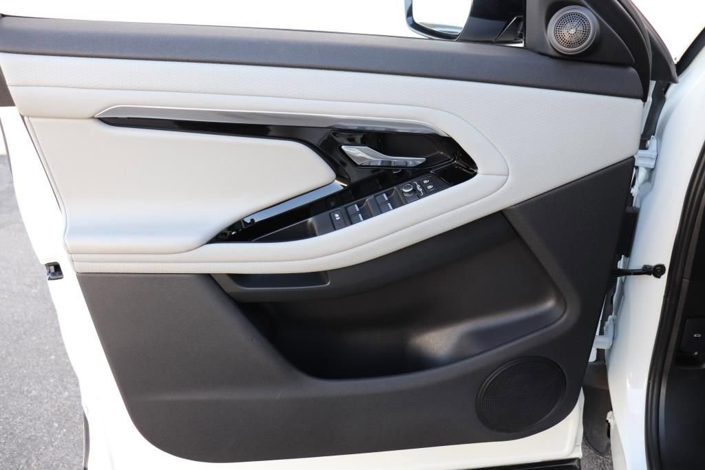 Used 2021 Land Rover Range Rover Evoque S image 37
