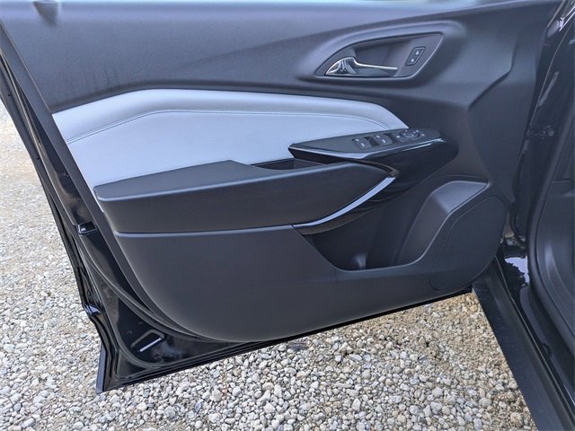 New 2026 Chevrolet Trax LT image 8