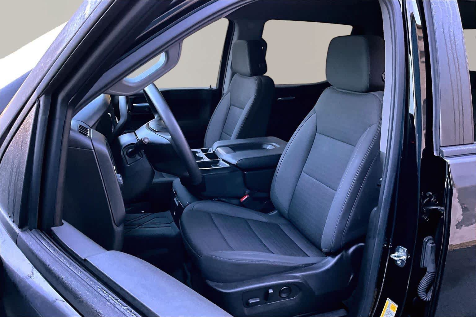 Used 2023 Chevrolet Silverado 1500 Custom RWD image 8
