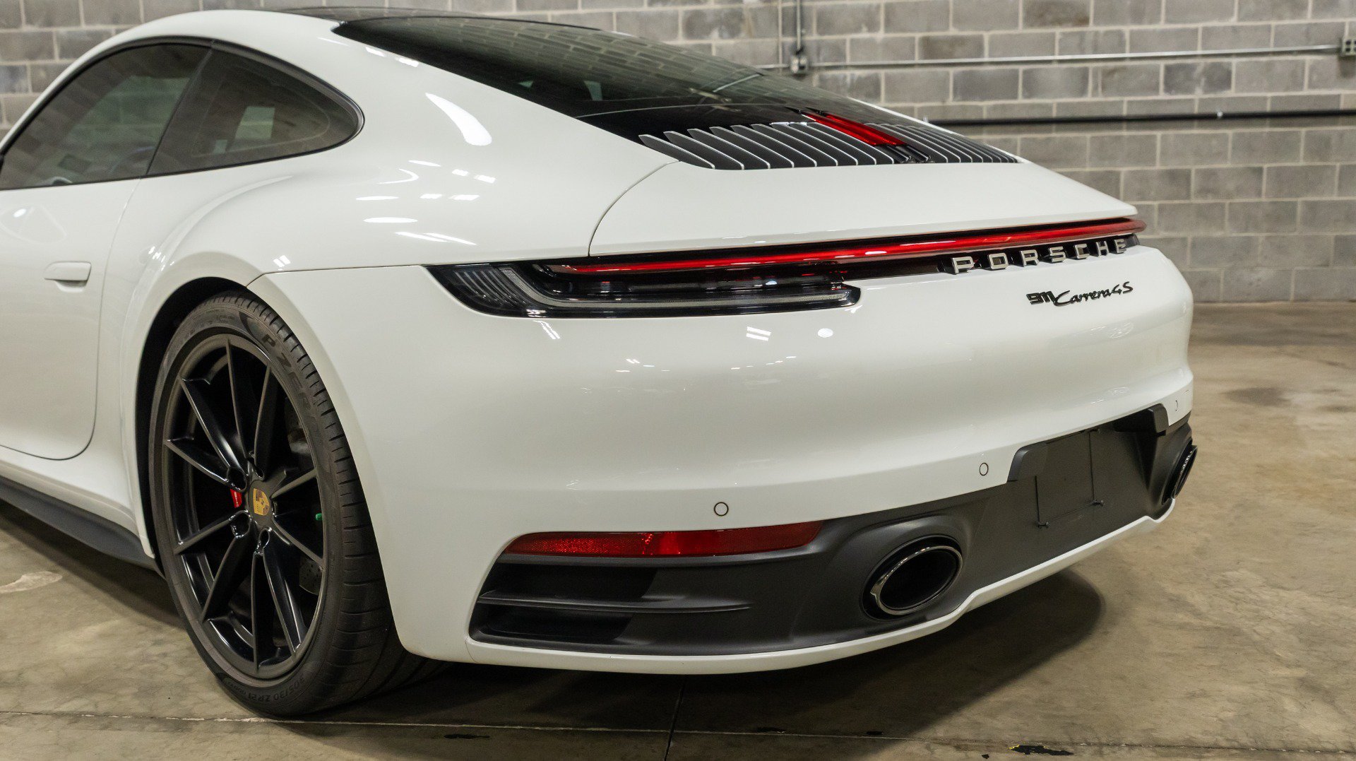 Used 2020 Porsche 911 Carrera 4S AWD/4WD image 21
