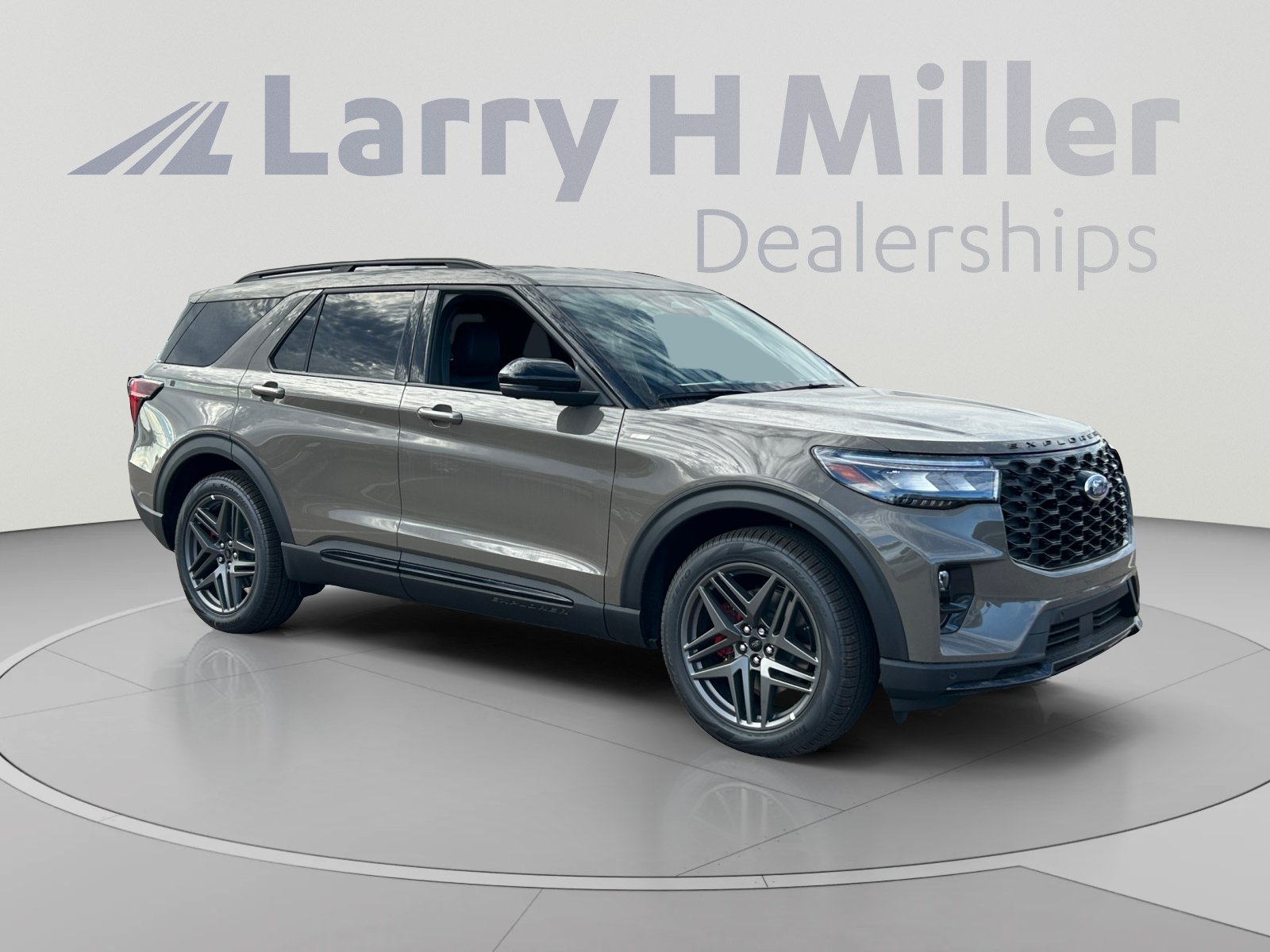 New 2026 Ford Explorer ST-Line w/ ST-Line Street Pack RWD image 7