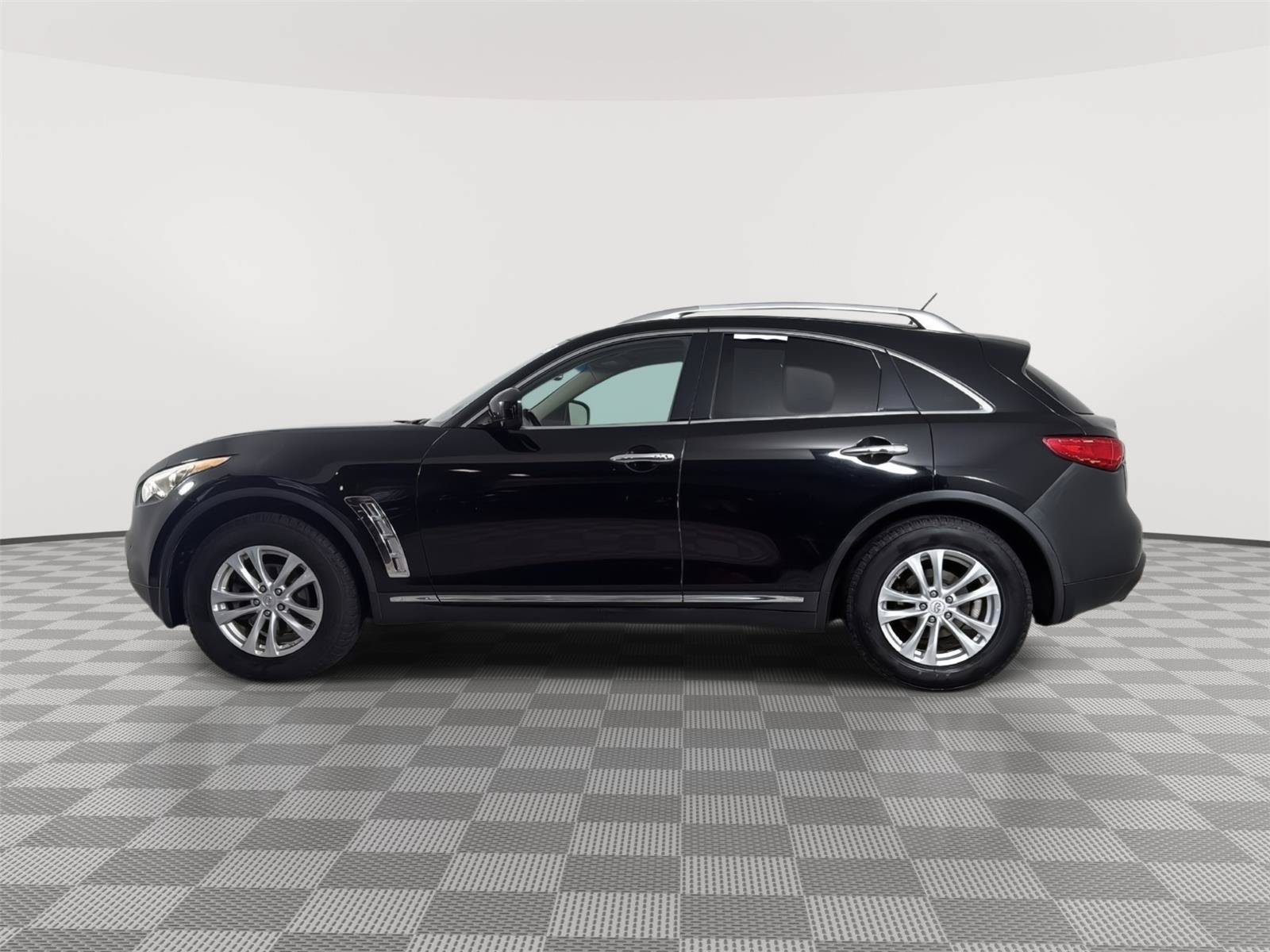 Used 2012 INFINITI FX35 AWD w/ Premium Pkg image 4