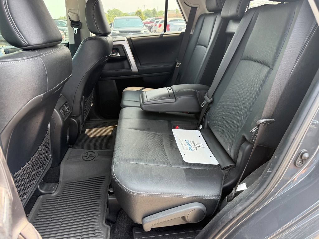 Used 2024 Toyota 4Runner Limited AWD/4WD image 9