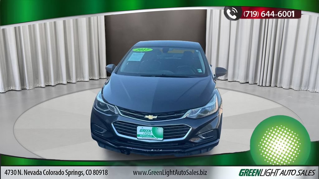 Used 2017 Chevrolet Cruze Premier FWD image 8