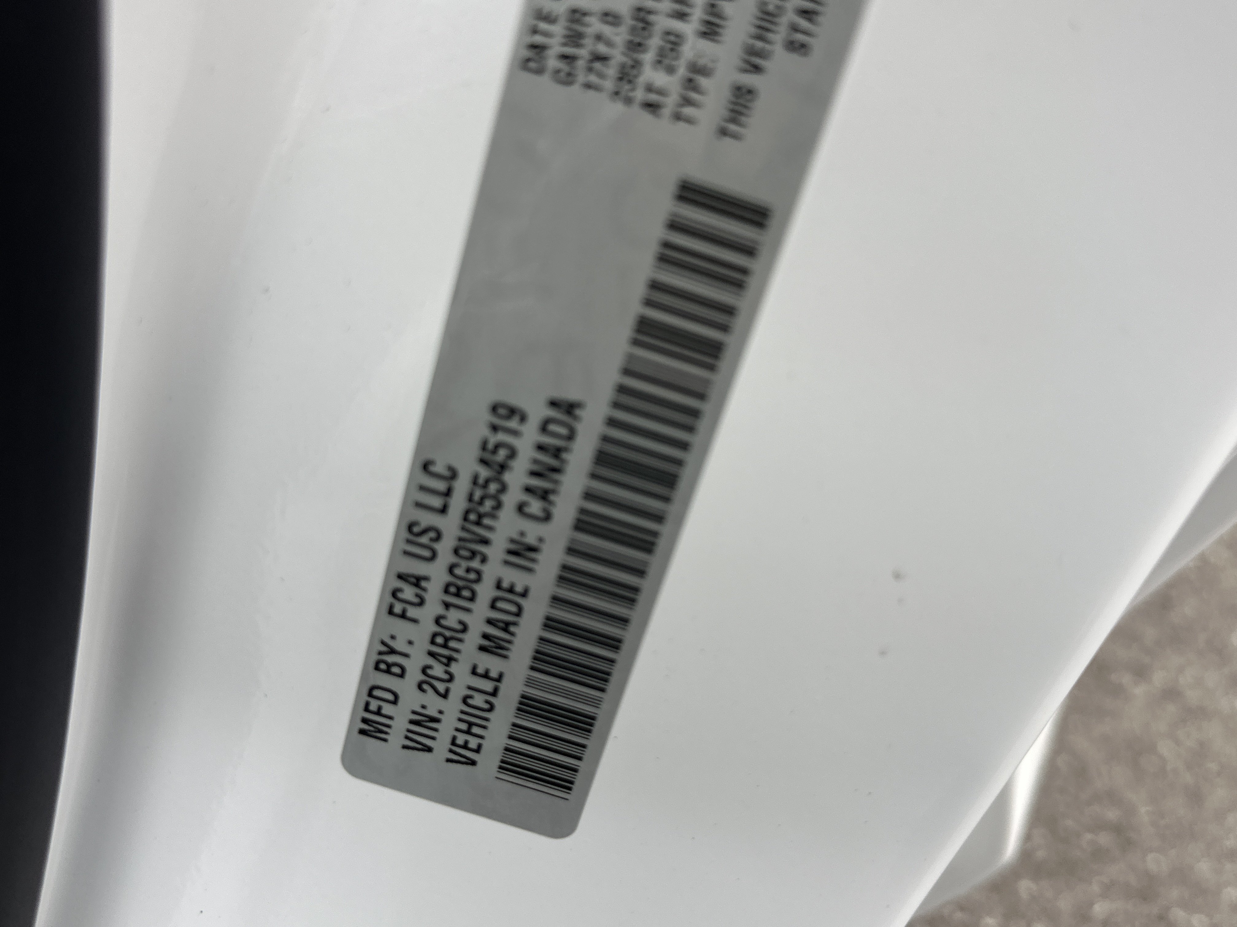 New 2027 Chrysler Pacifica Select w/ Family Tech Group FWD image 31