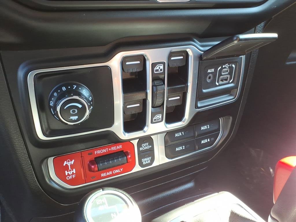Used 2022 Jeep Gladiator Rubicon w/ LED Lighting Group image 17