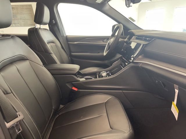 New 2026 Jeep Grand Cherokee L Limited AWD/4WD image 25