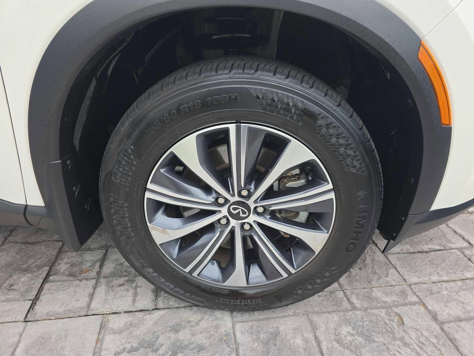 Used 2023 INFINITI QX60 Pure FWD image 8