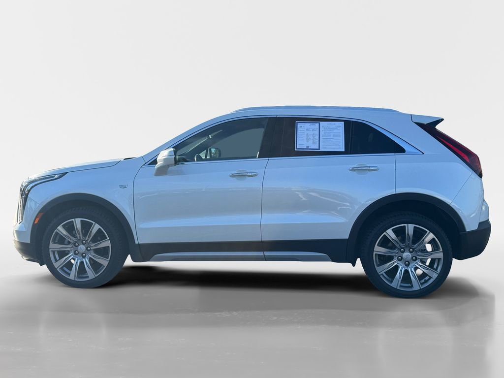 Used 2022 Cadillac XT4 Premium Luxury w/ Enhanced Visibility Package image 7