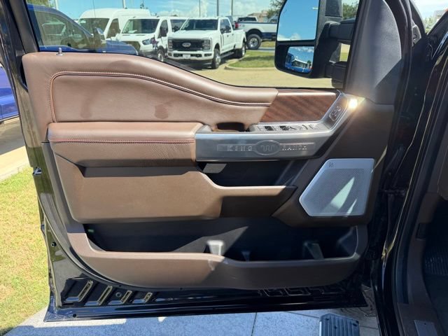 Used 2025 Ford F350 King Ranch w/ FX4 Off-Road Package AWD/4WD image 8