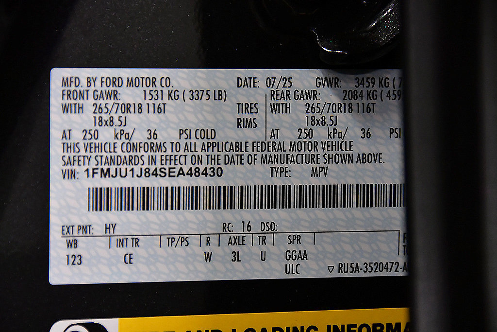 Used 2025 Ford Expedition Active AWD/4WD image 12