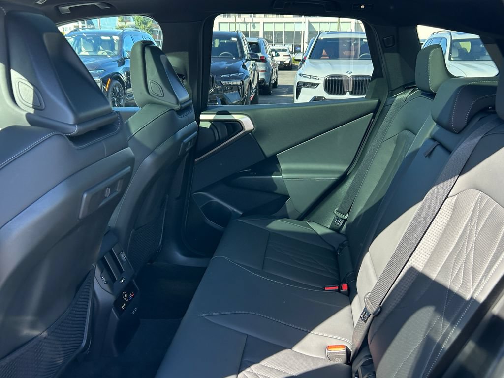 Used 2025 BMW X3 xDrive30i w/ Premium Package AWD/4WD image 30
