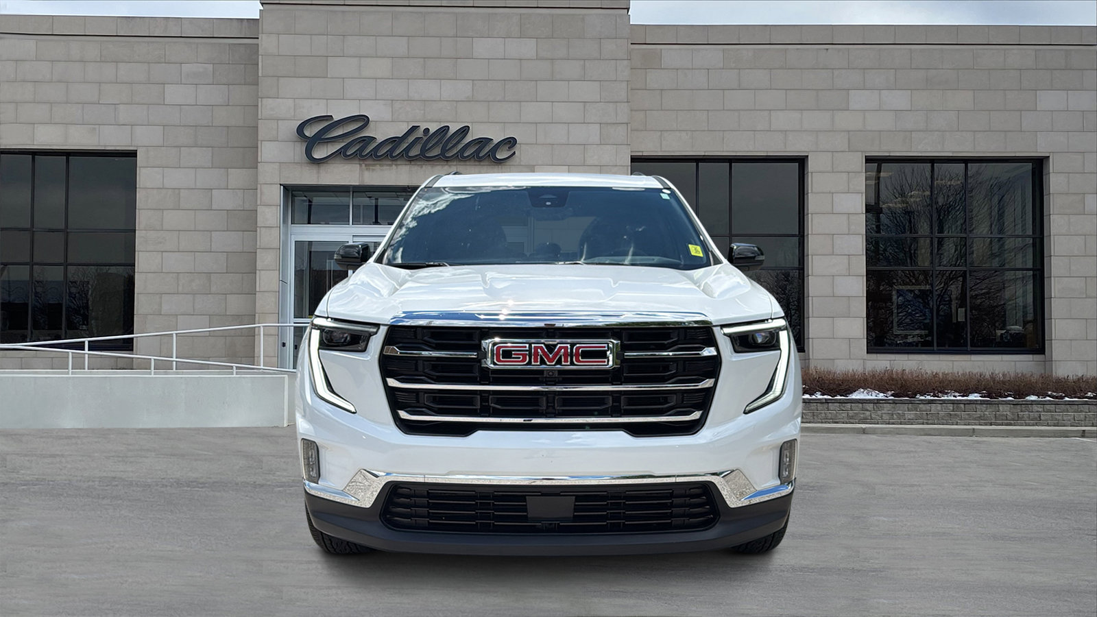 Used 2026 GMC Acadia Elevation w/ Elevation Premium Package FWD image 7