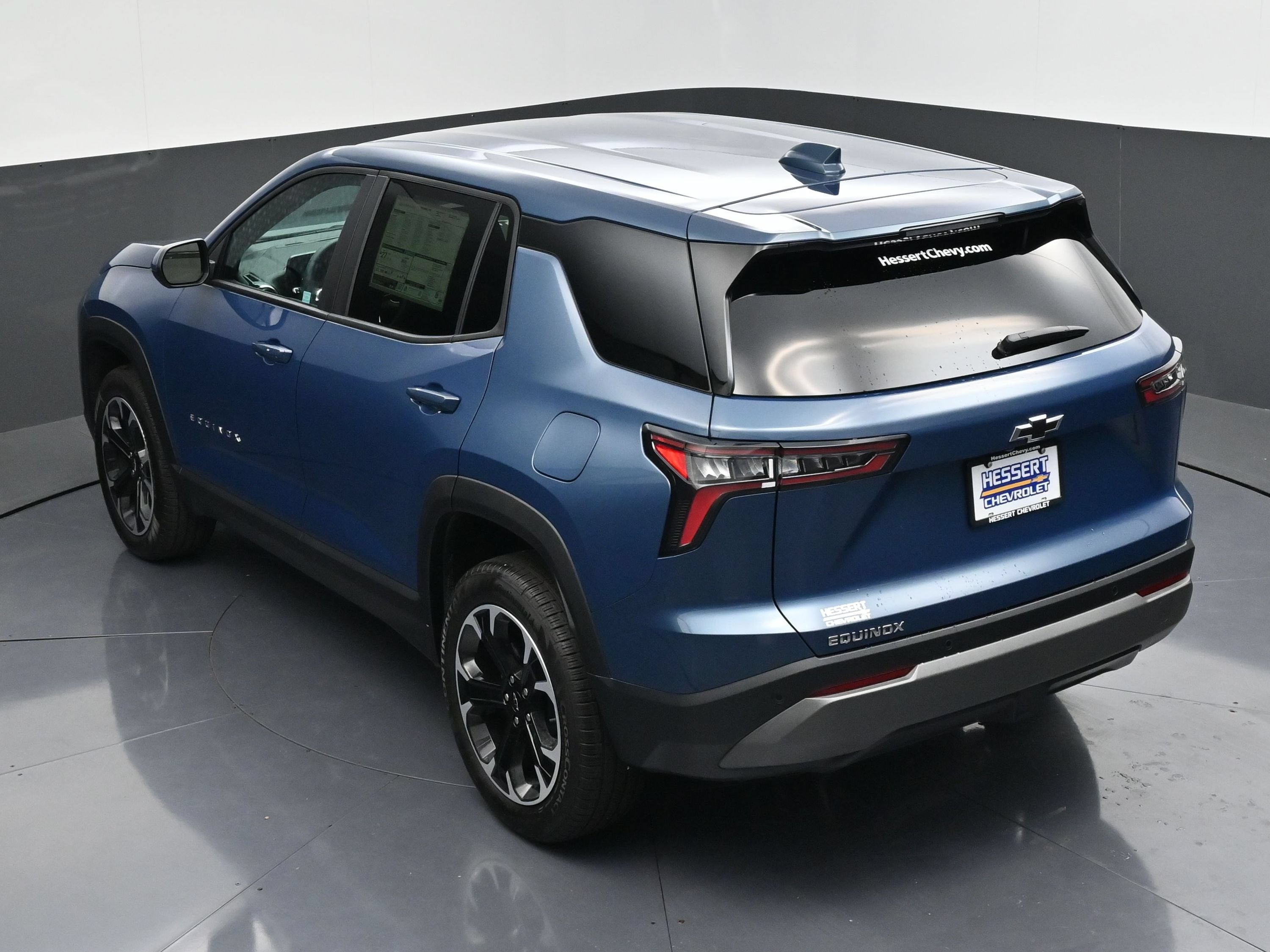 New 2027 Chevrolet Equinox LT w/ Convenience Package II FWD image 50