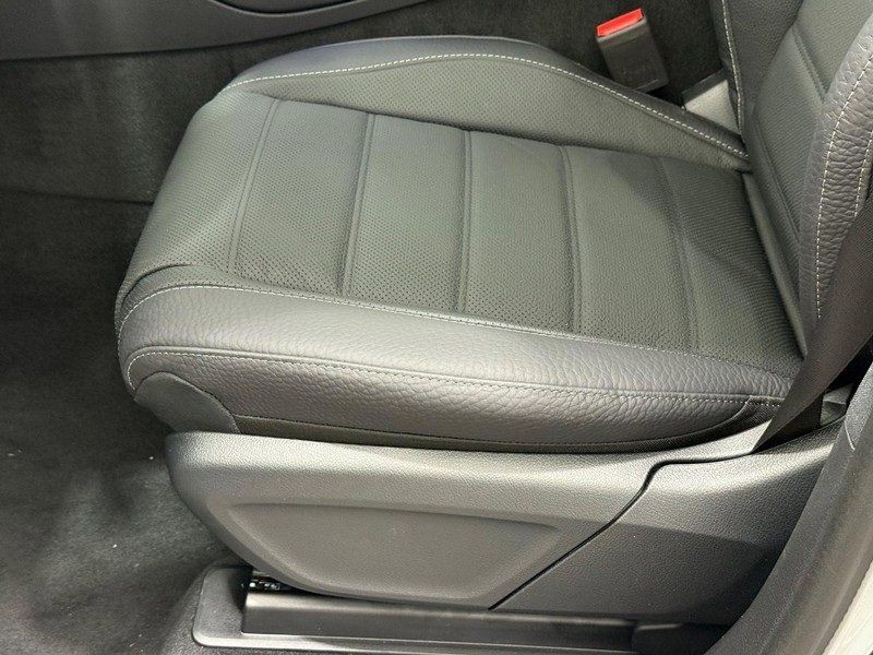 New 2026 Mercedes-Benz GLS 580 4MATIC image 17