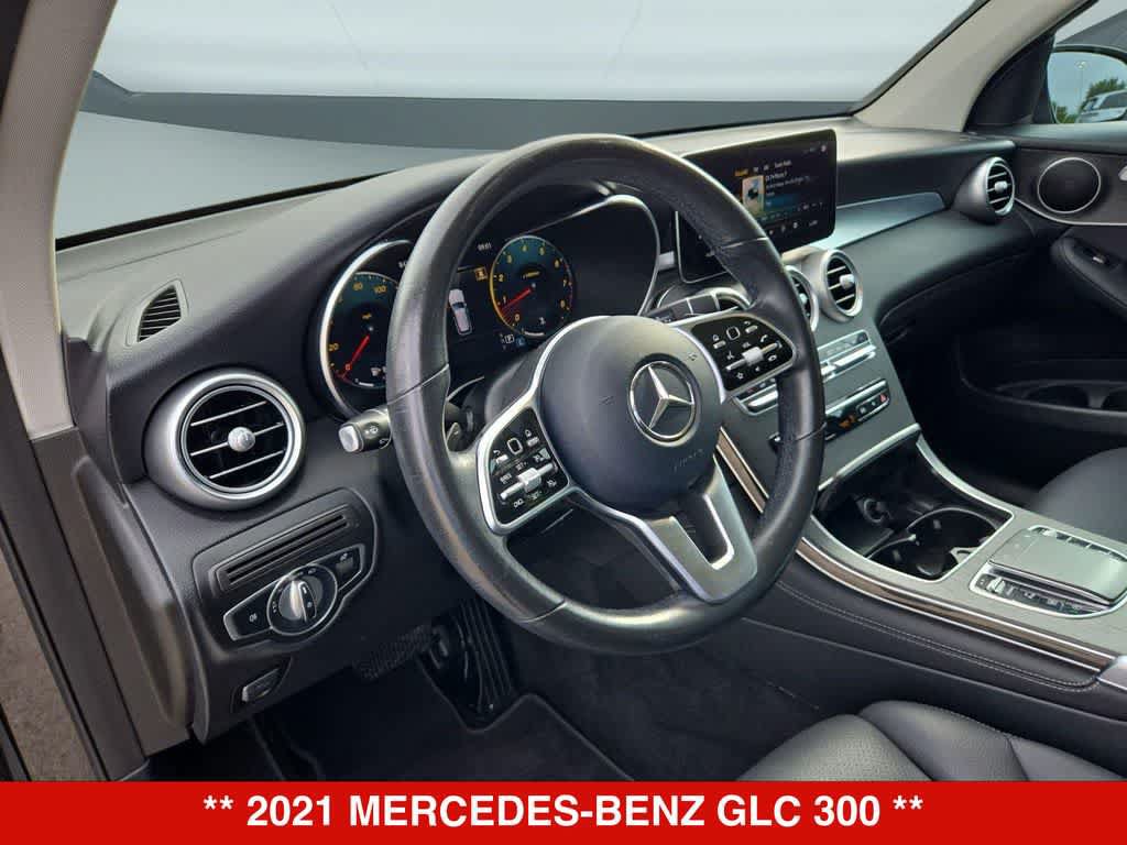Used 2021 Mercedes-Benz GLC 300 image 2