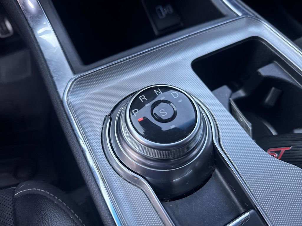 Used 2022 Ford Edge ST w/ Equipment Group 401A image 32