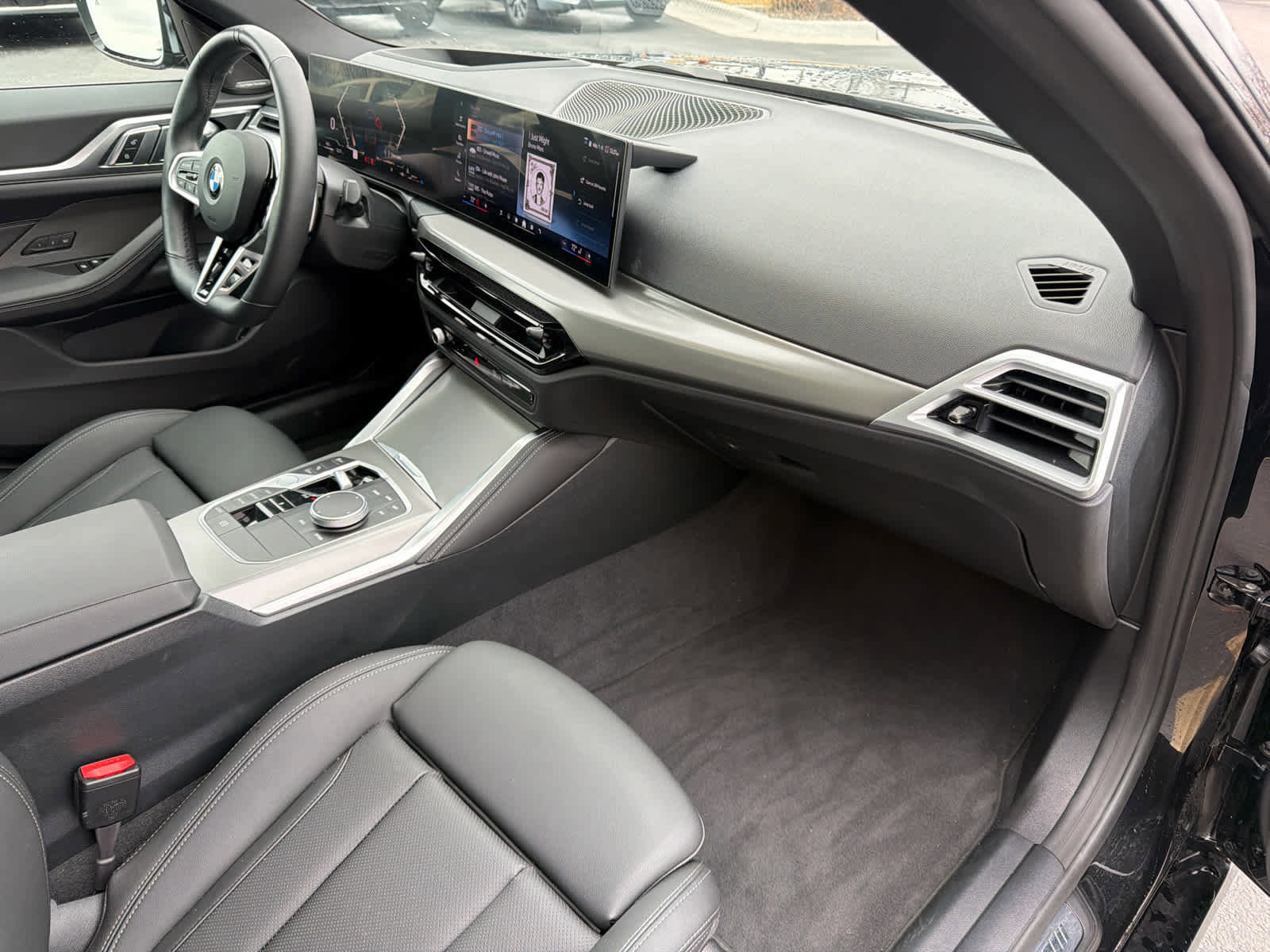 Certified 2025 BMW 430i xDrive w/ M Sport Package image 14