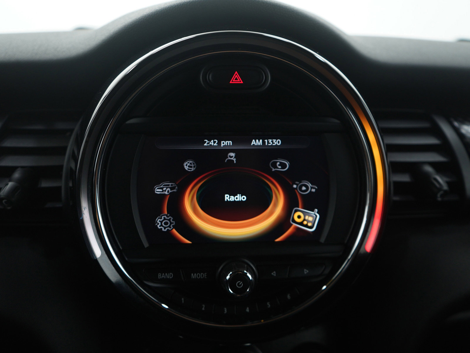 Used 2018 MINI Cooper S image 15