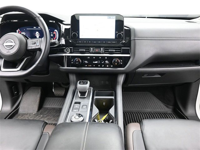 Used 2024 Nissan Pathfinder Platinum w/ Cargo Package image 27