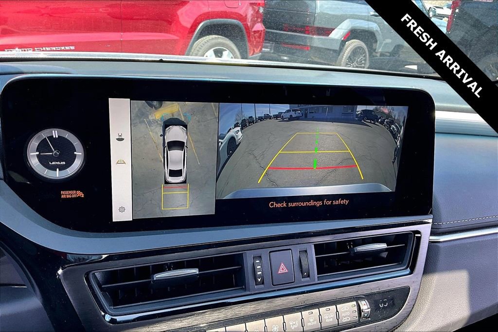 Used 2024 Lexus ES 350 F Sport w/ Accessory Package (Z2) image 14