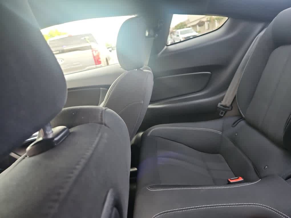 Used 2019 Ford Mustang Coupe w/ Equipment Group 101A RWD image 12