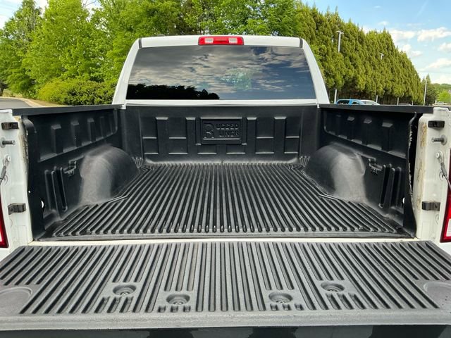 Used 2021 RAM 1500 Classic SLT AWD/4WD image 20