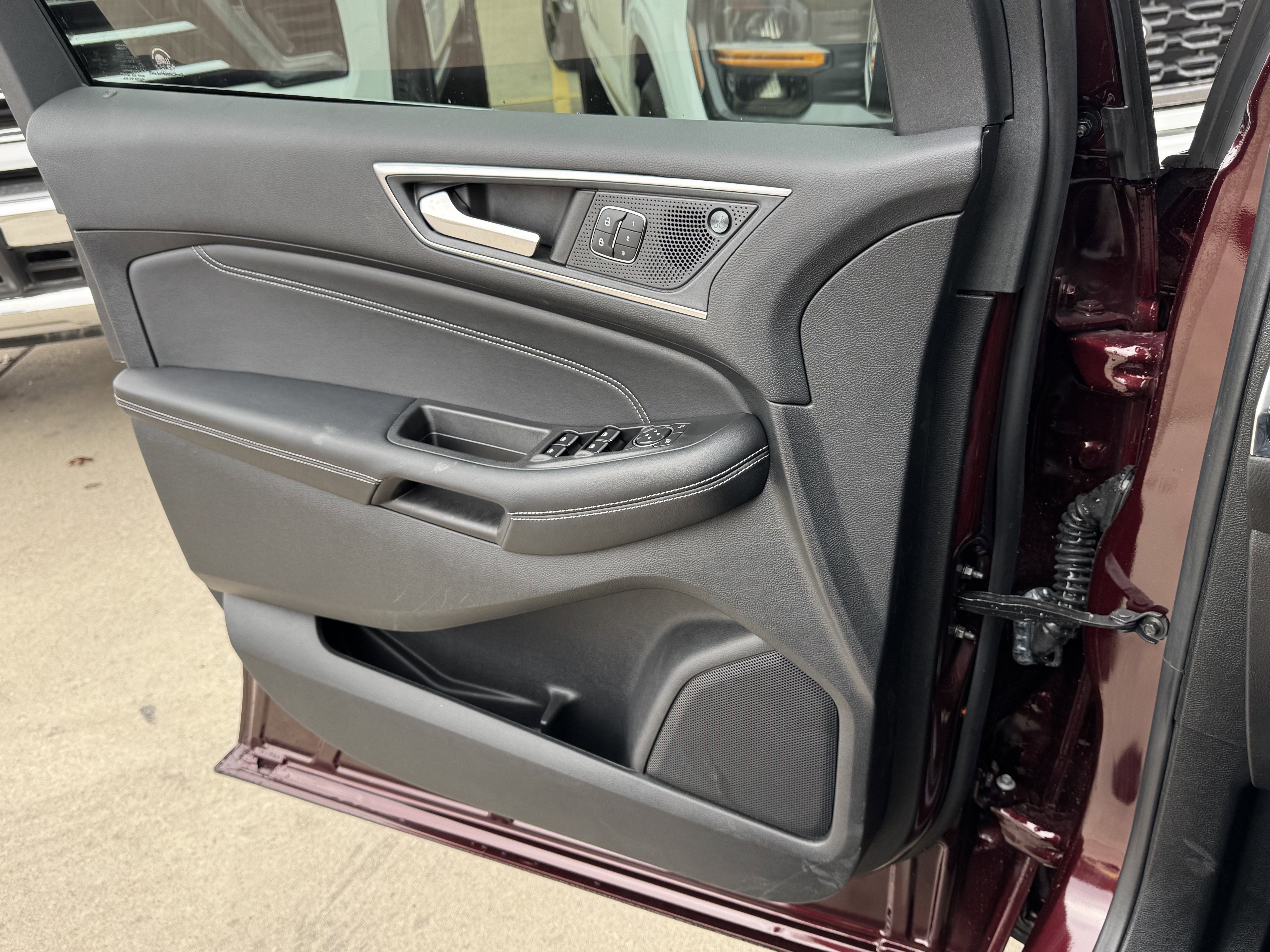 Certified 2022 Ford Edge Titanium w/ Equipment Group 301A image 25