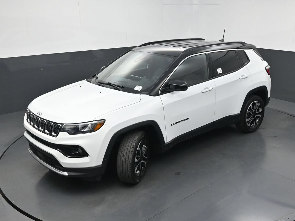 Used 2023 Jeep Compass Limited AWD/4WD image 31