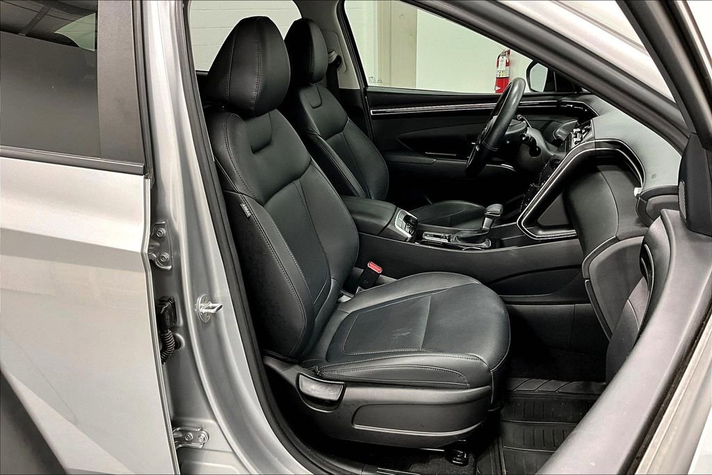 Used 2023 Hyundai Tucson SEL w/ Convenience Package image 10