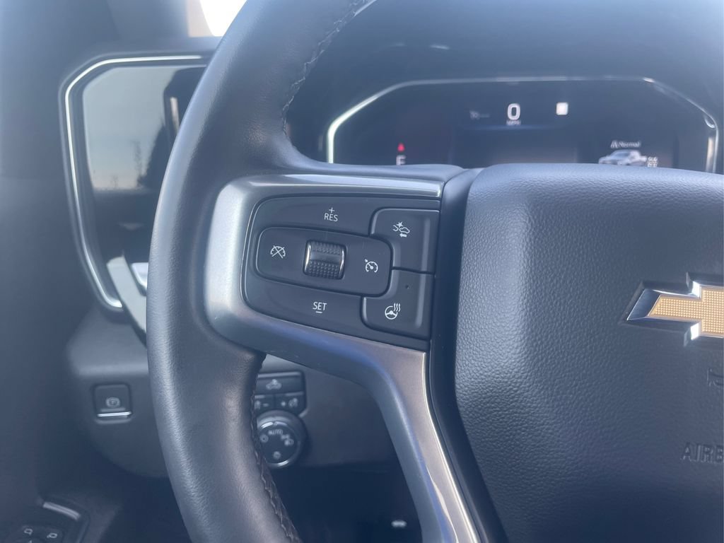 Used 2023 Chevrolet Silverado 1500 LT AWD/4WD image 28