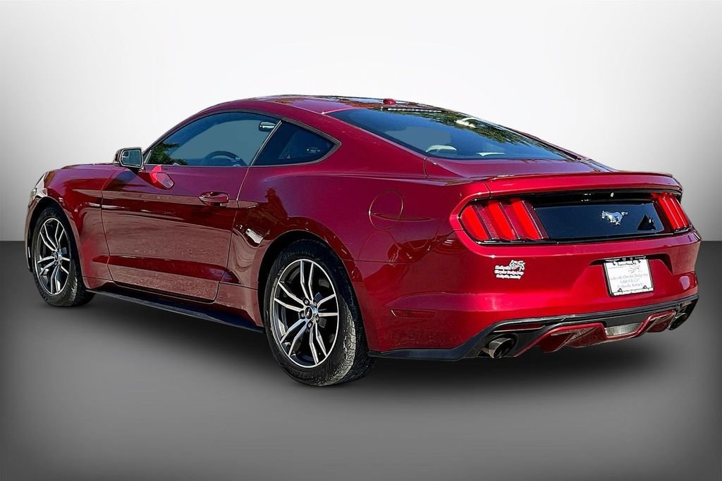 Used 2017 Ford Mustang Premium RWD image 4