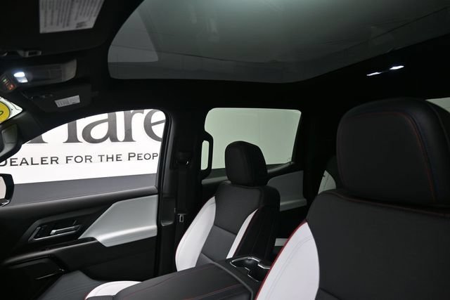 Used 2025 Chevrolet Silverado EV RST AWD/4WD image 13