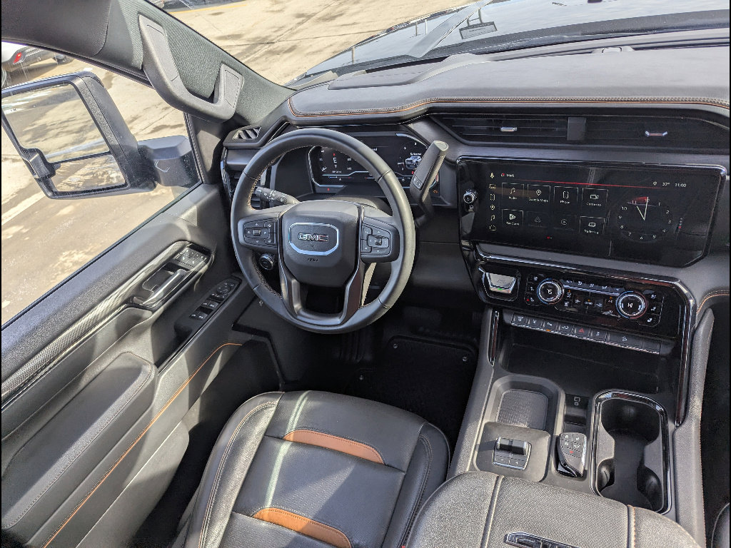 Used 2025 GMC Sierra 2500 AT4 w/ AT4 Premium Plus Package image 26