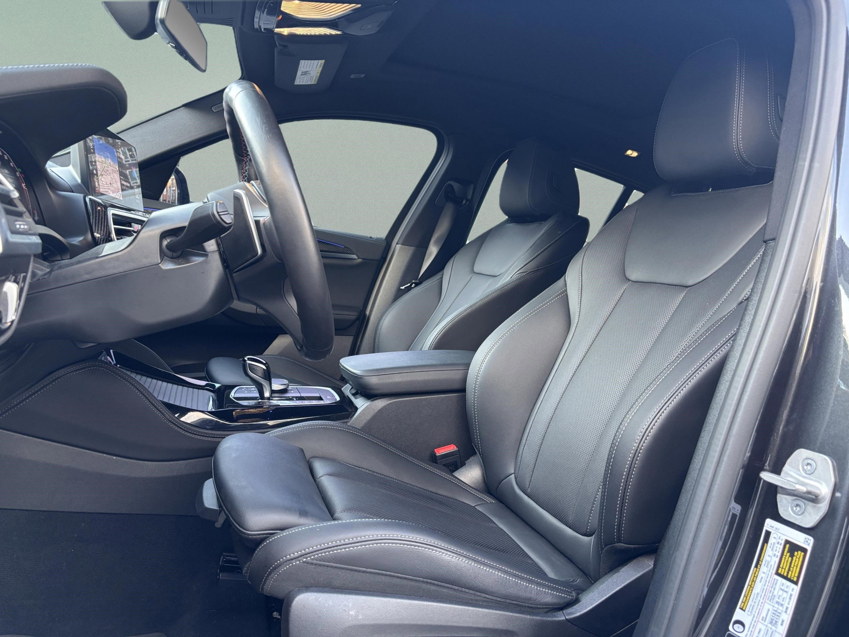 Used 2024 BMW X4 M40i w/ Premium Package image 18