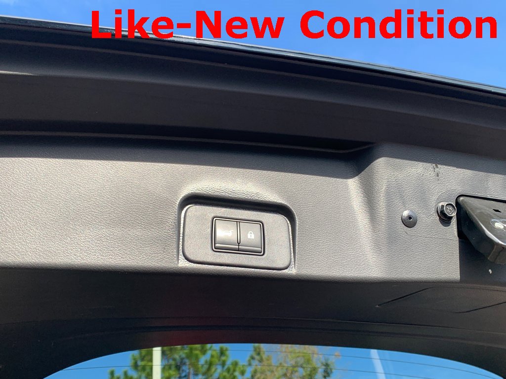 Used 2023 Nissan Rogue SL w/ SL Premium Package image 8