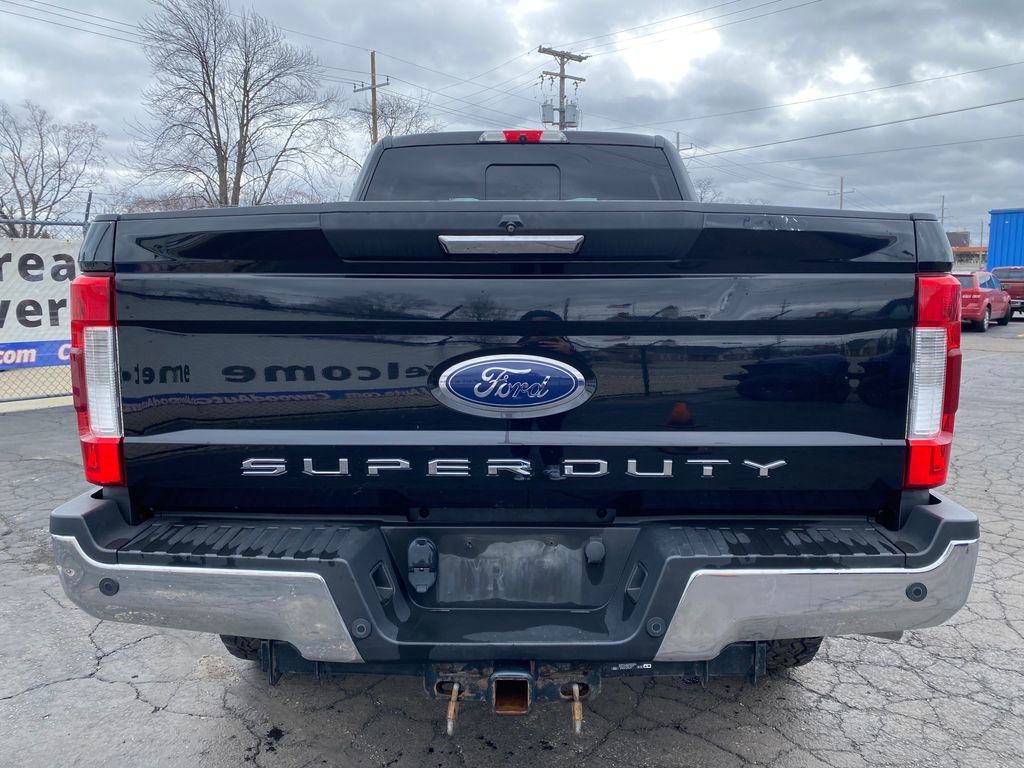Used 2018 Ford F250 XLT w/ XLT Premium Package image 3