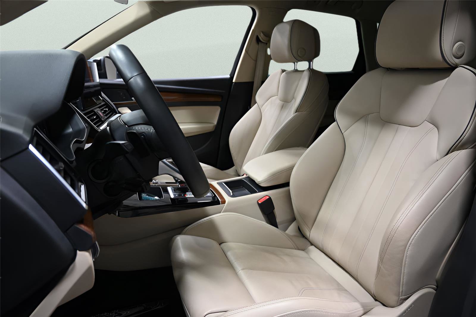 Used 2022 Audi Q5 e Premium image 11