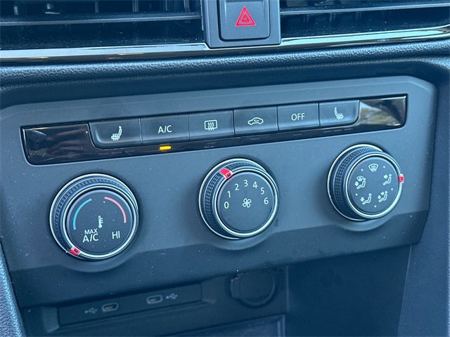 Used 2022 Volkswagen Taos SE image 23