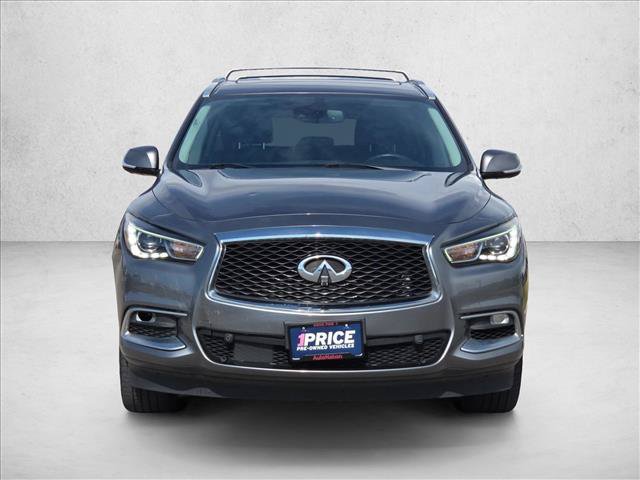 Used 2019 INFINITI QX60 Luxe w/ Sensory Package FWD image 2
