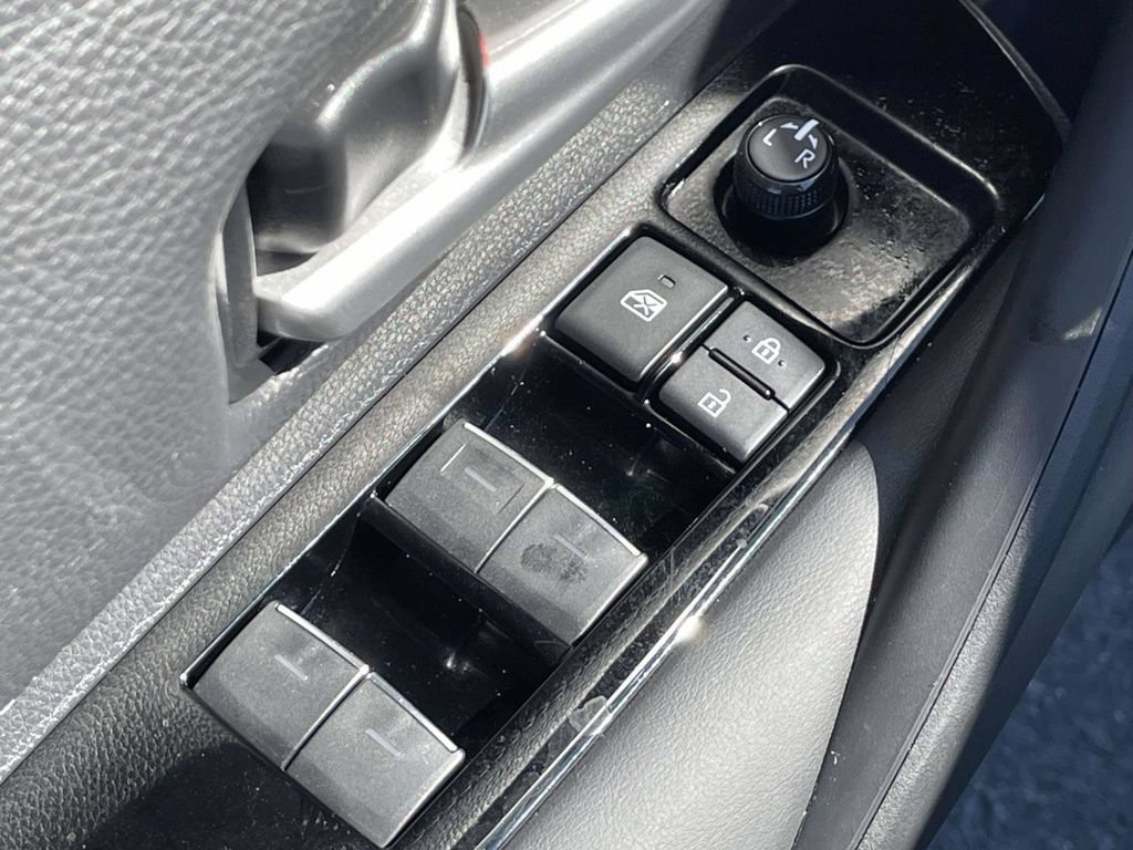 Used 2023 Toyota Corolla SE FWD image 24