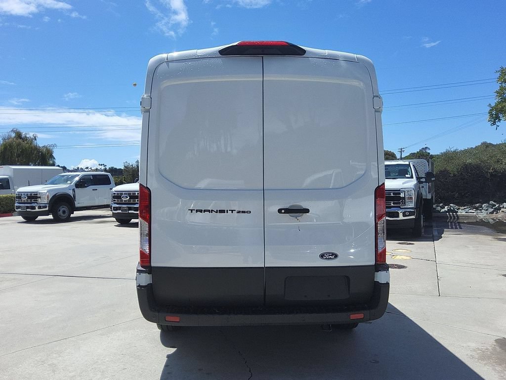 New 2026 Ford Transit 250 148 Medium Roof w/ Load Area Protection Package RWD image 24