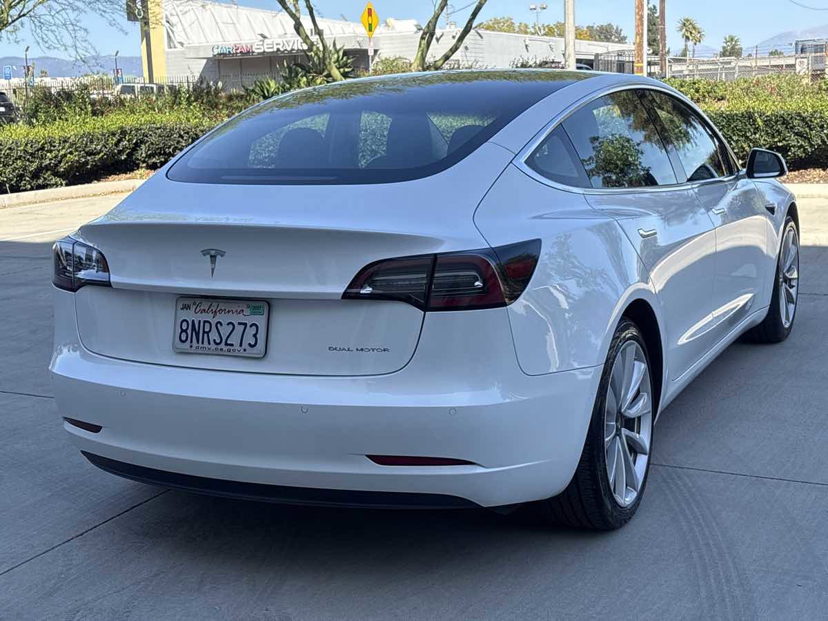Used 2020 Tesla Model 3 Long Range image 3