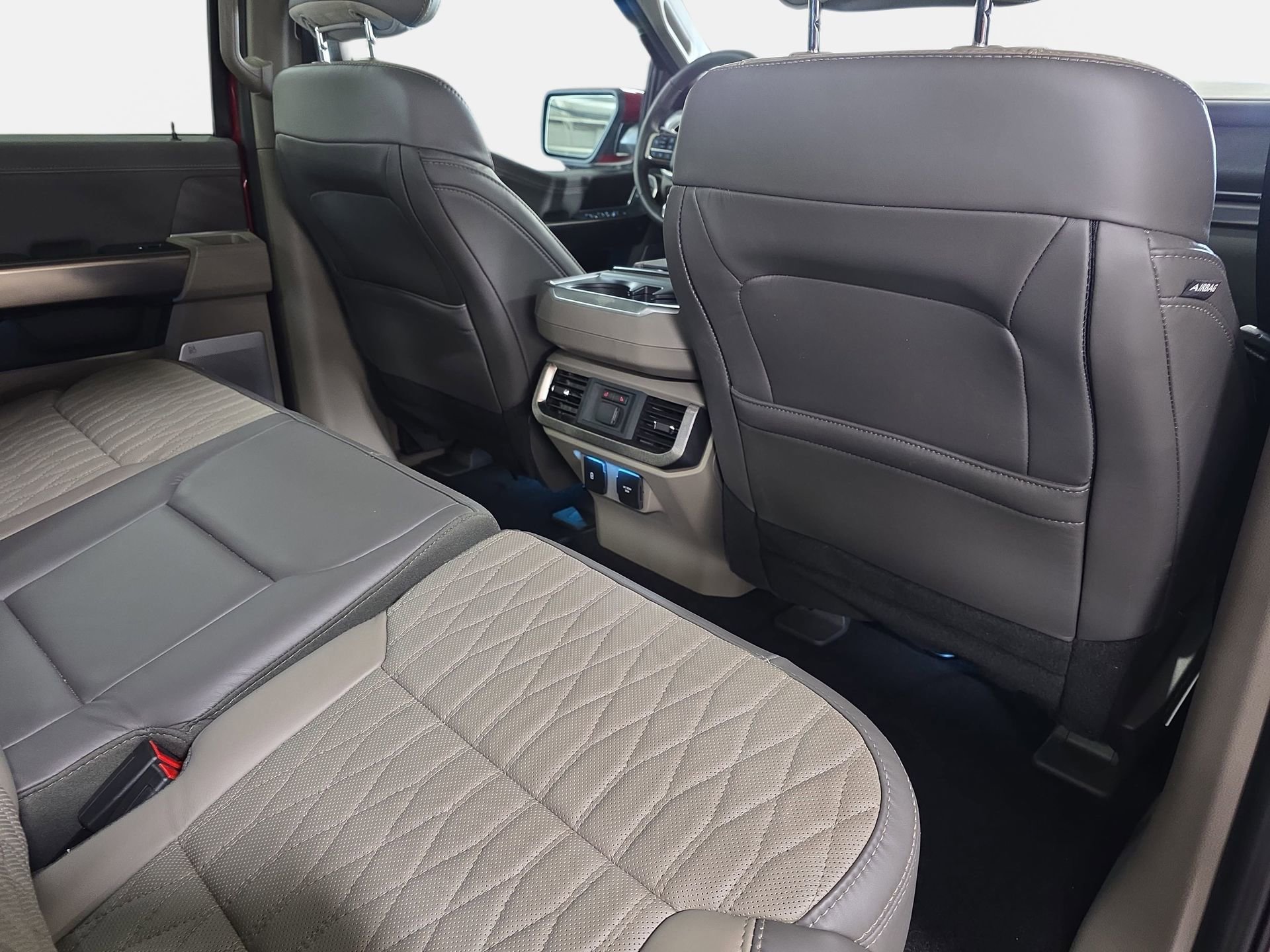 Used 2024 Ford F150 Platinum w/ Equipment Group 703A Plus image 11